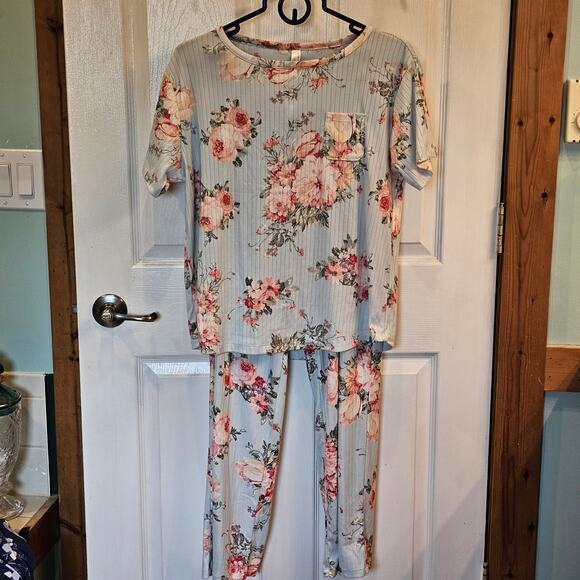 FN by Flora Nikrooz PJs Light Blue Pink Floral Super Soft Comfy Airy Womens M - Picture 9 of 10